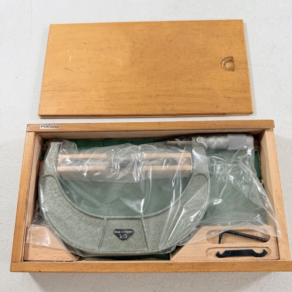 VIS Outside Micrometer 5-6" .0001" W/ Wooden Case & Tools Poland 2-228-006 NEW